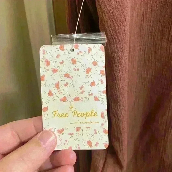 Free People On the Island Top in Spice Crochet Neck Button Details Size S NEW - Picture 6 of 11